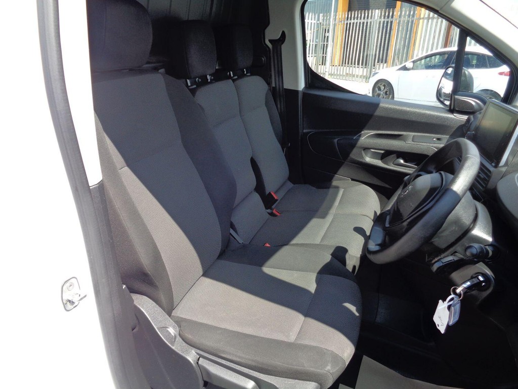 PEUGEOT PARTNER 1.5 BlueHDi 1000 Professional 2021