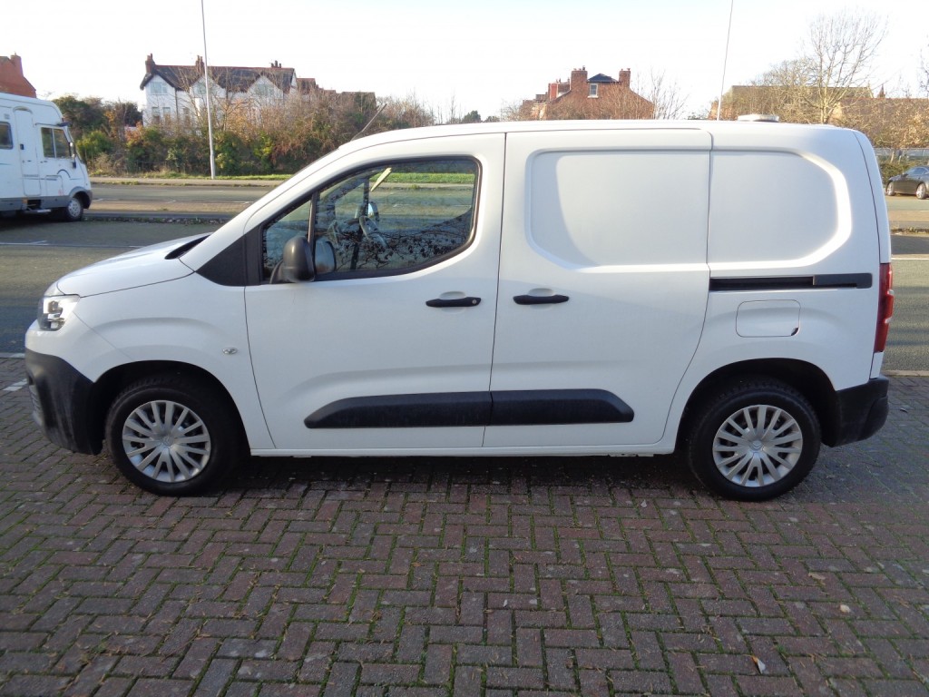 View CITROEN BERLINGO 1.5 BlueHDi 650 Enterprise M
