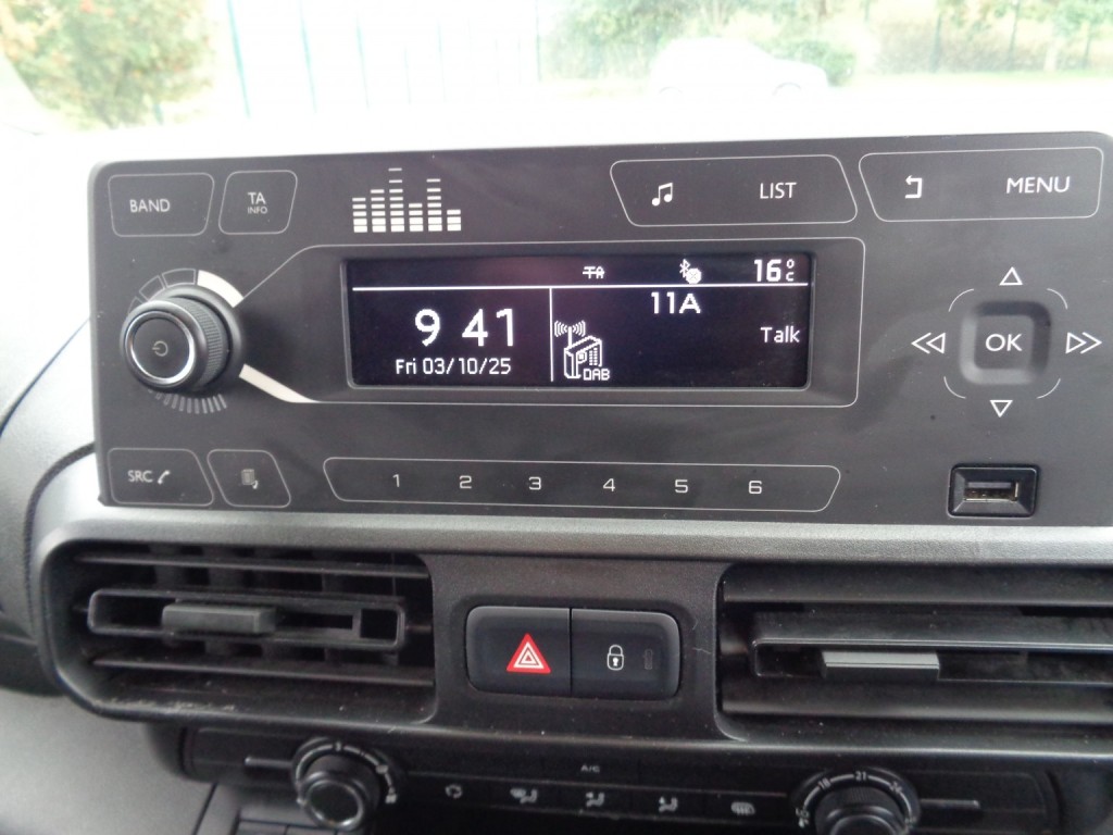 VAUXHALL COMBO 1.5 Turbo D 2300 Sportive 2020