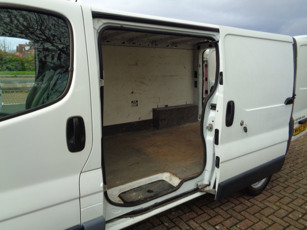 VAUXHALL VIVARO 2.0 2900 CDTi ecoFLEX 2012