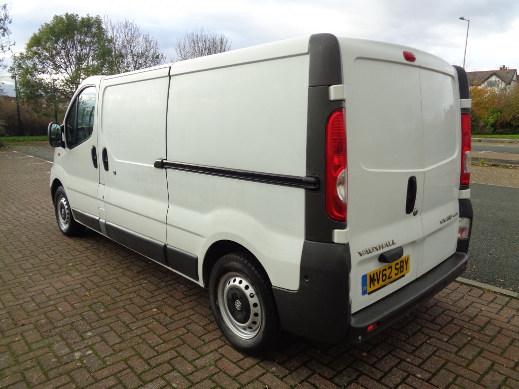 VAUXHALL VIVARO 2.0 2900 CDTi ecoFLEX 2012