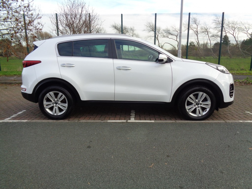 View KIA SPORTAGE 1.7 CRDi 2