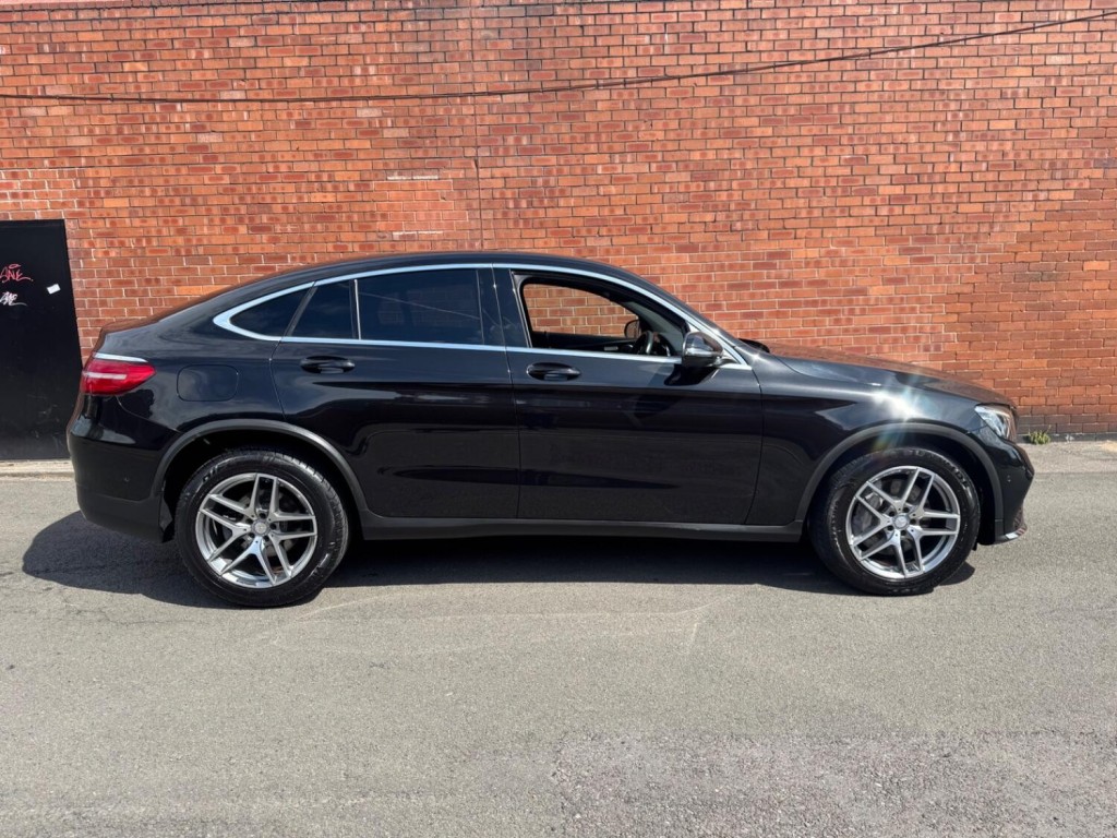 View MERCEDES-BENZ GLC 2.1 GLC250d AMG Line
