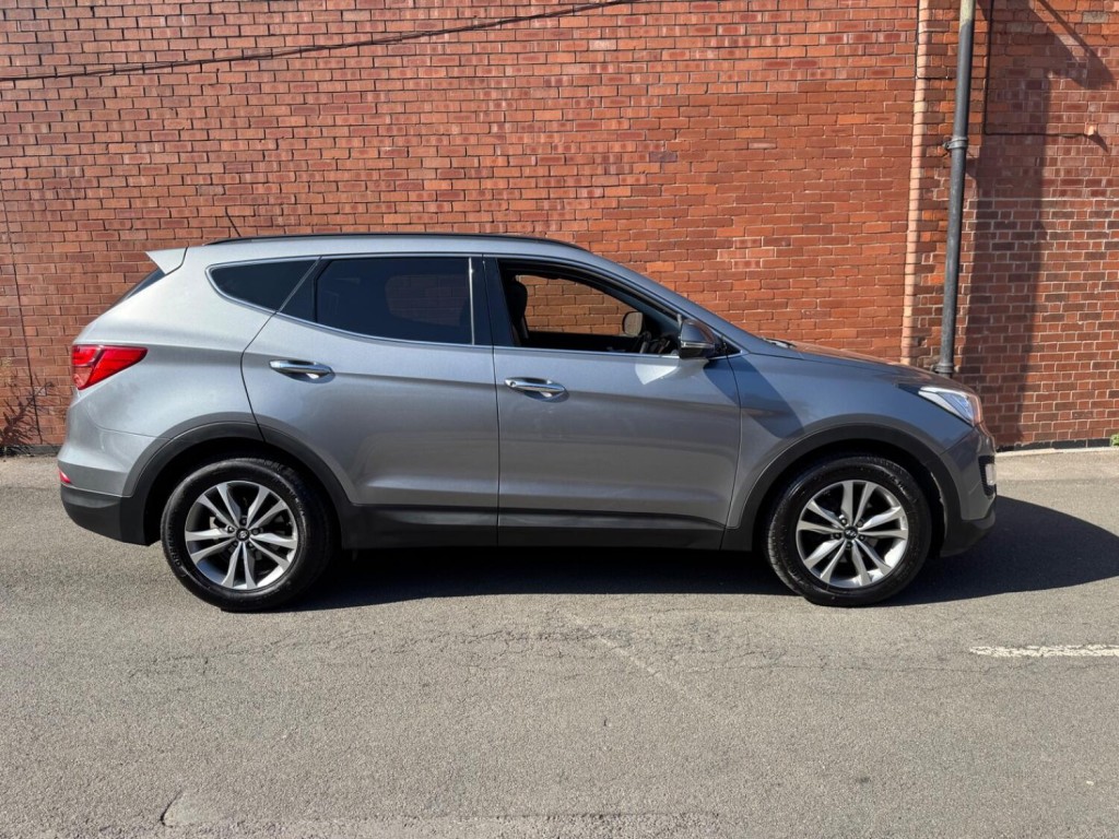 View HYUNDAI SANTA FE 2.2 CRDi Premium