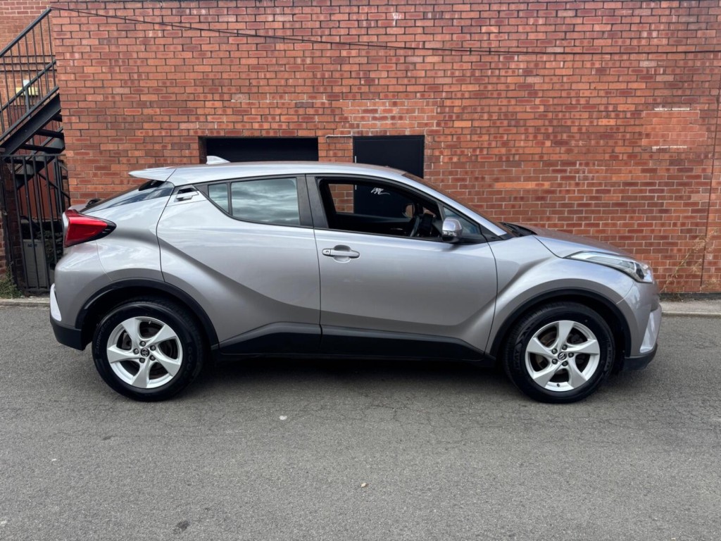 View TOYOTA C-HR 1.2 VVT-i Icon