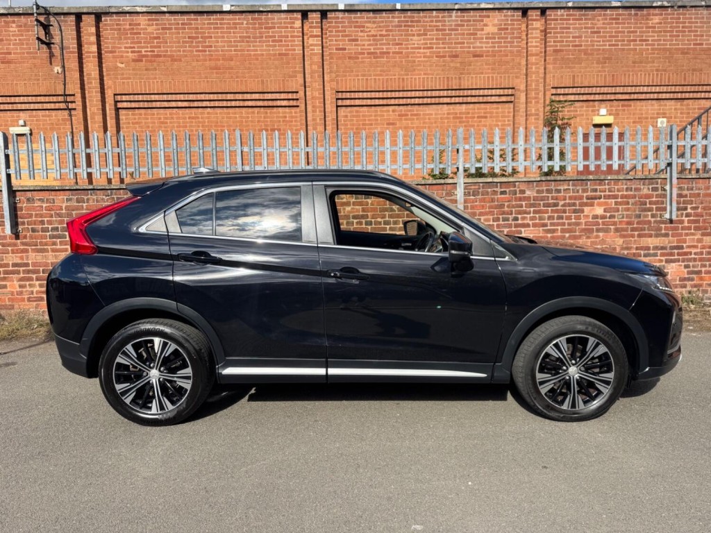 View MITSUBISHI ECLIPSE CROSS 1.5 T 3