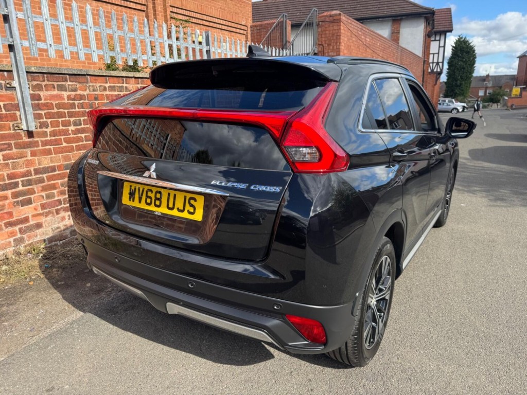 View MITSUBISHI ECLIPSE CROSS 1.5 T 3