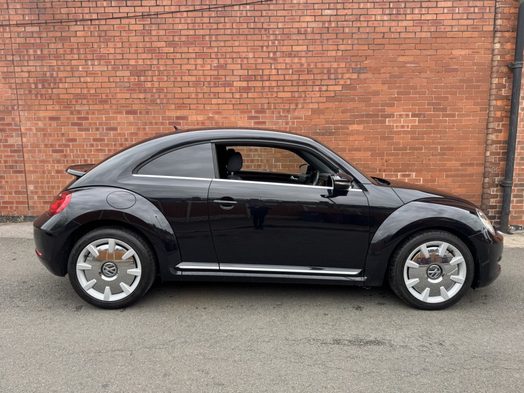 View VOLKSWAGEN BEETLE 1.4 TSI BlueMotion Tech Design