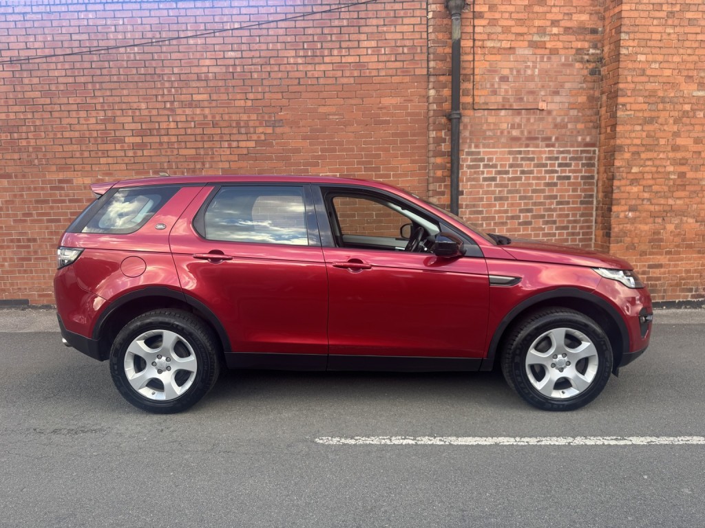 View LAND ROVER DISCOVERY SPORT 2.2 SD4 SE Tech