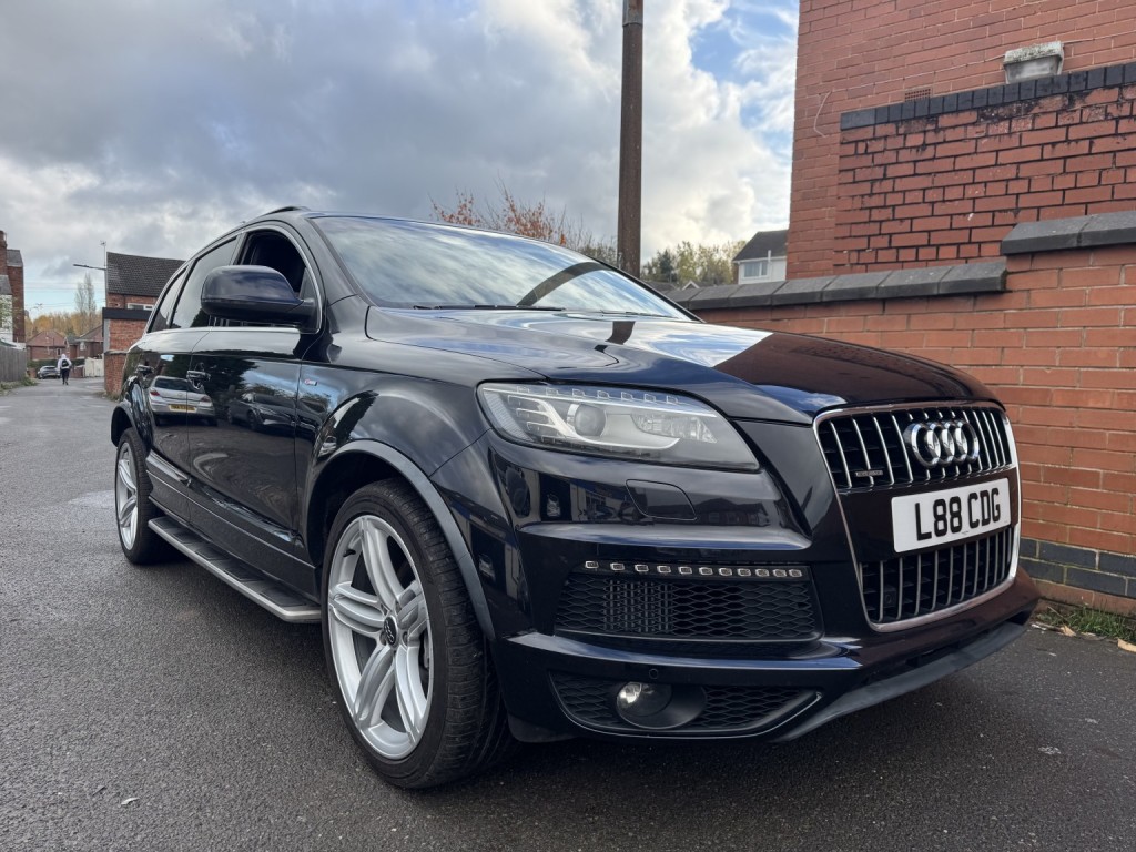 View AUDI Q7 3.0 TDI V6 S line Plus