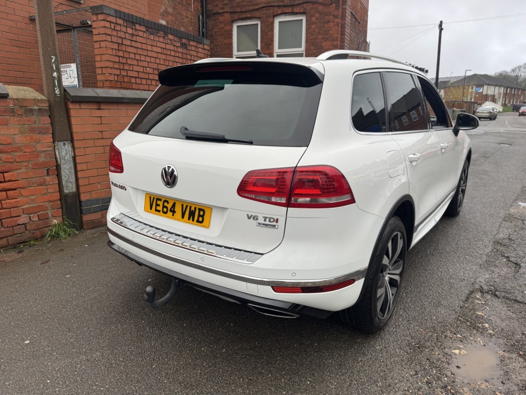 View VOLKSWAGEN TOUAREG 3.0 TDI V6 BlueMotion Tech R-Line