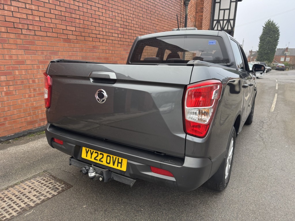 View SSANGYONG MUSSO 2.2 D EX