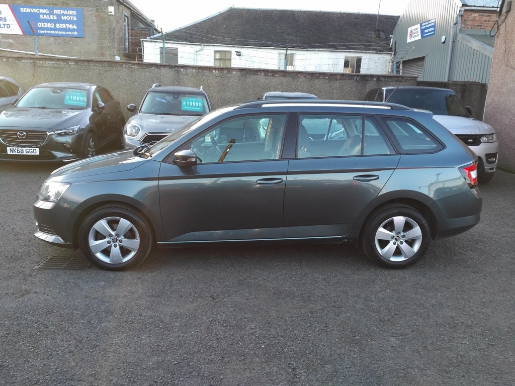 View SKODA FABIA 1.2 TSI SE