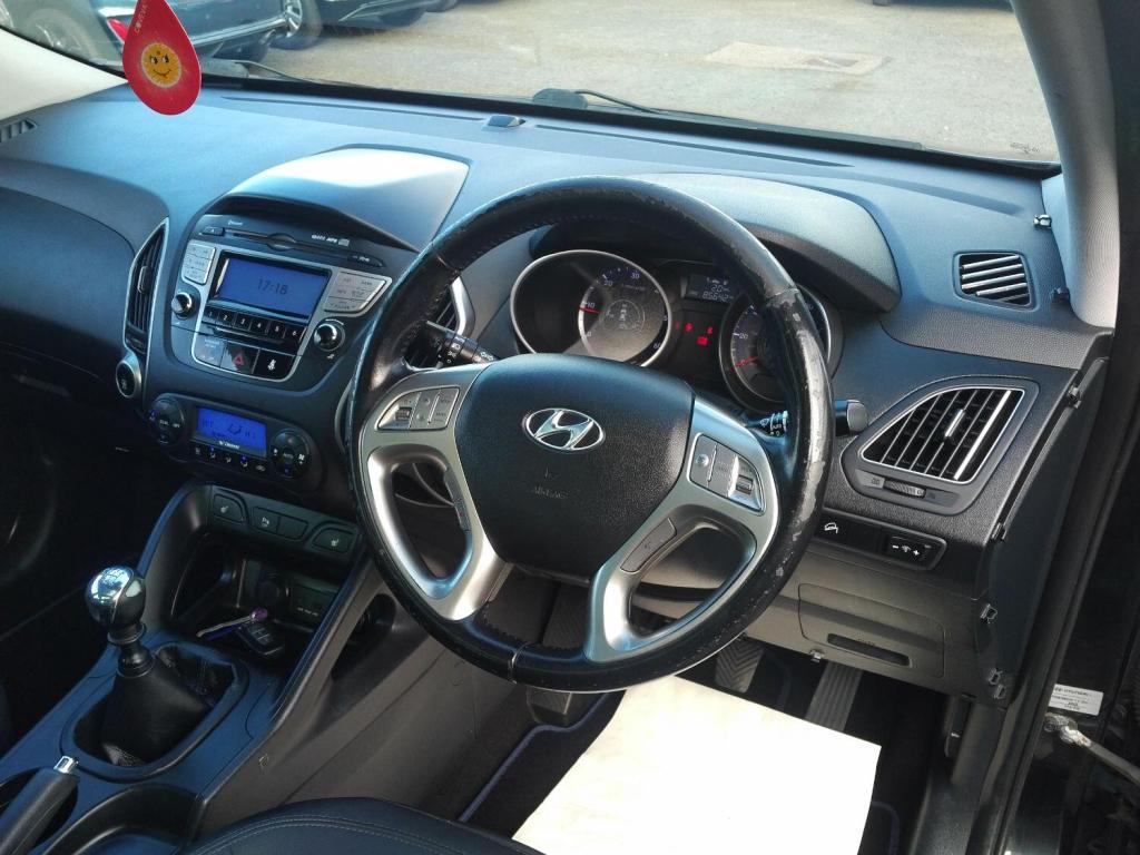 HYUNDAI IX35 1.7 CRDi Premium 2011