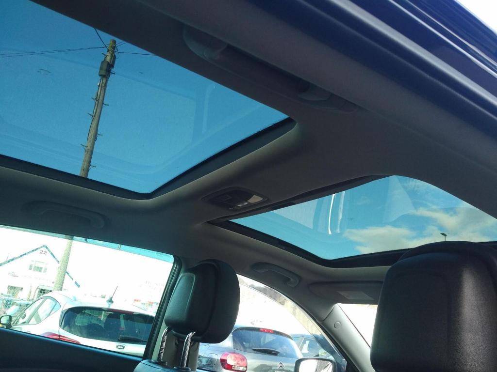 HYUNDAI IX35 1.7 CRDi Premium 2011