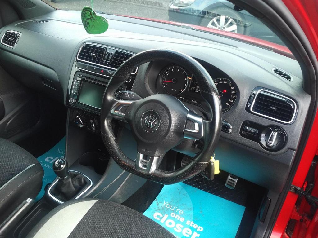 VOLKSWAGEN POLO 1.2 TSI R-Line 2013