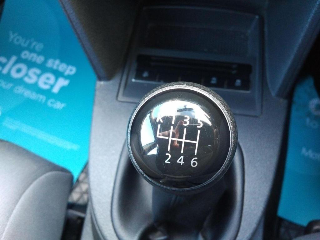 VOLKSWAGEN TOURAN 1.6 TDI S 2014