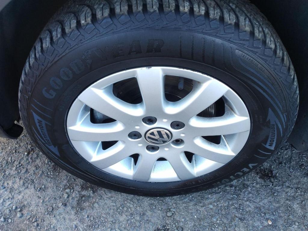 VOLKSWAGEN TOURAN 1.6 TDI S 2014