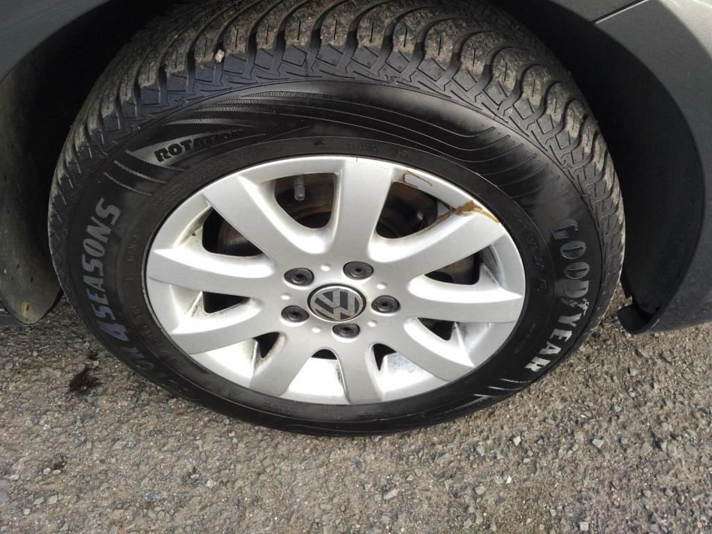 VOLKSWAGEN TOURAN 1.6 TDI S 2014