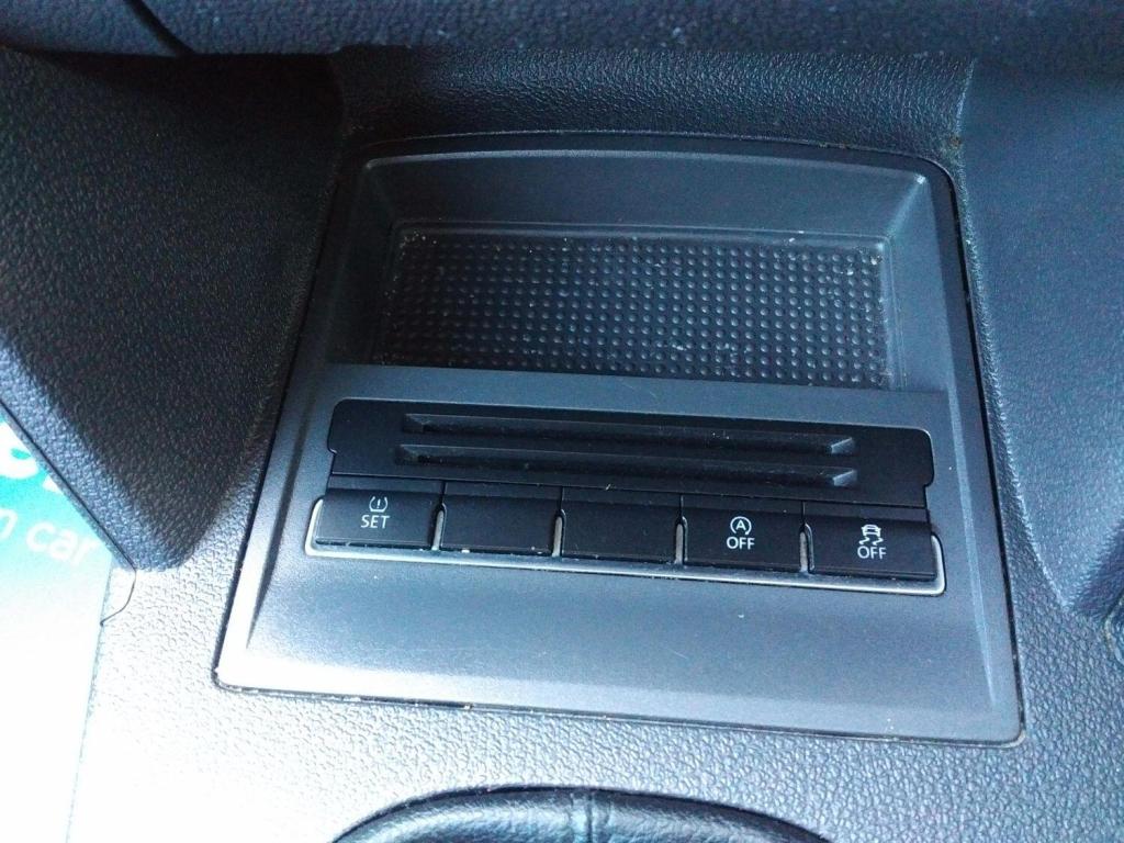 VOLKSWAGEN TOURAN 1.6 TDI S 2014