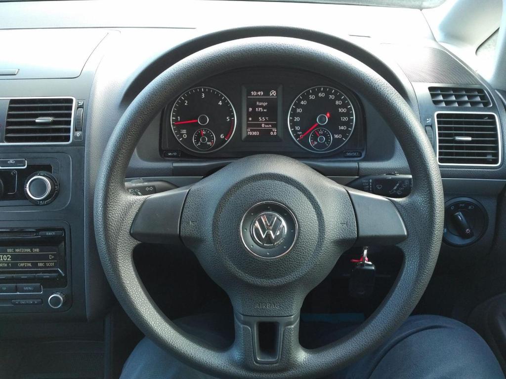 VOLKSWAGEN TOURAN 1.6 TDI S 2014