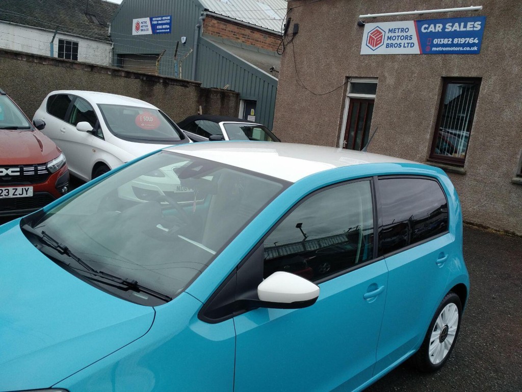 View VOLKSWAGEN UP 1.0 White Edition