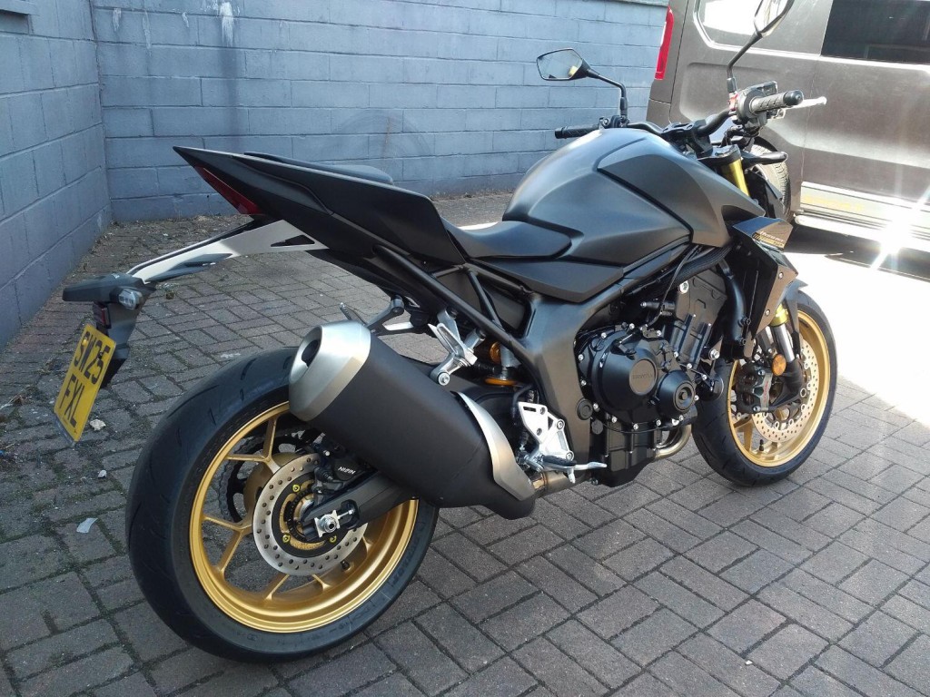 View HONDA HORNET SP