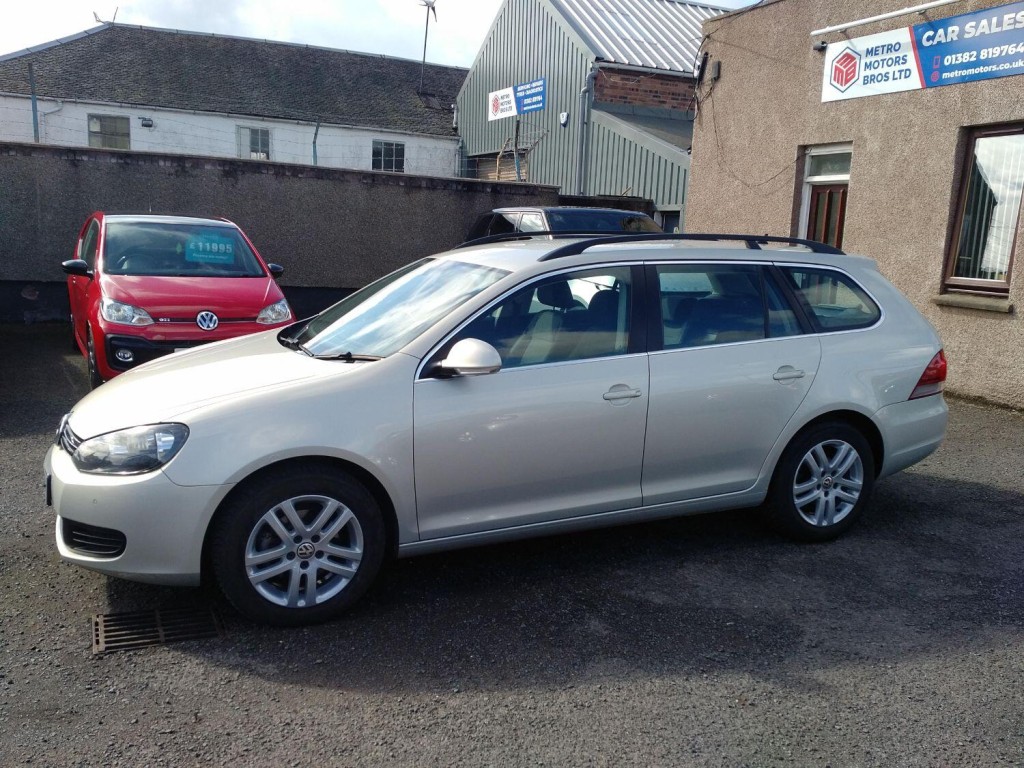 View VOLKSWAGEN GOLF 1.4 TSI SE