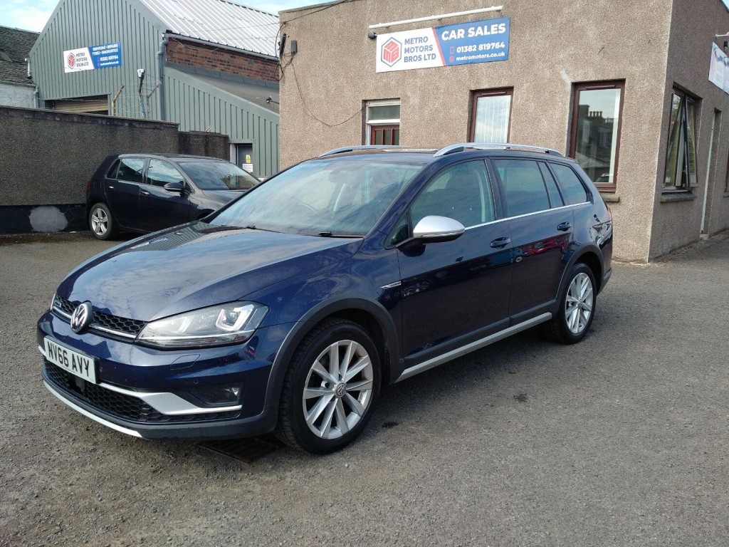 View VOLKSWAGEN GOLF 2.0 TDI BlueMotion Tech Alltrack
