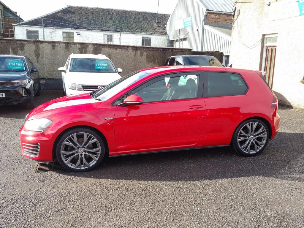 View VOLKSWAGEN GOLF 2.0 TDI BlueMotion Tech GTD