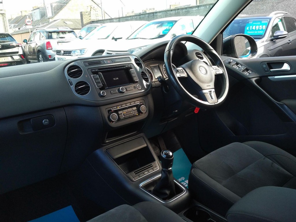 VOLKSWAGEN TIGUAN 2.0 TDI BlueMotion Tech Match 2015
