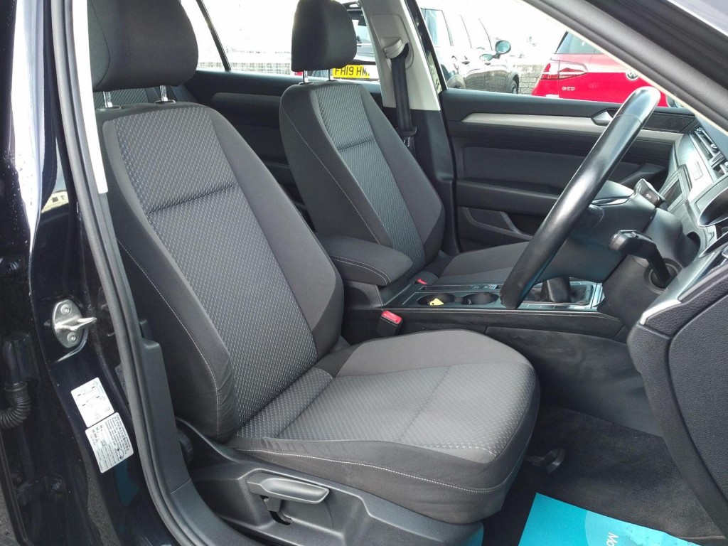 VOLKSWAGEN PASSAT 1.6 TDI BlueMotion Tech S 2016