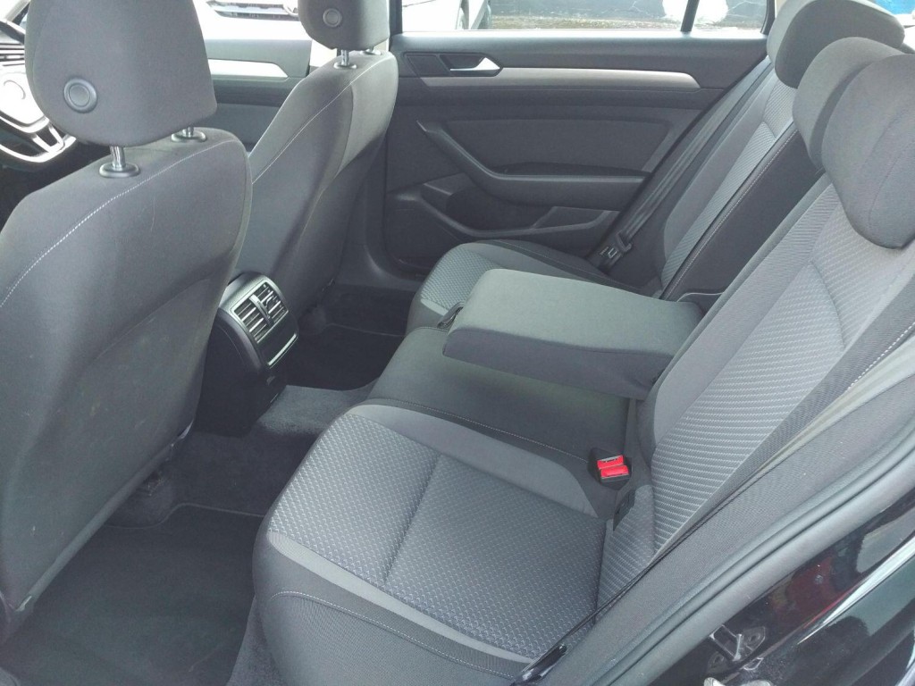 VOLKSWAGEN PASSAT 1.6 TDI BlueMotion Tech S 2016