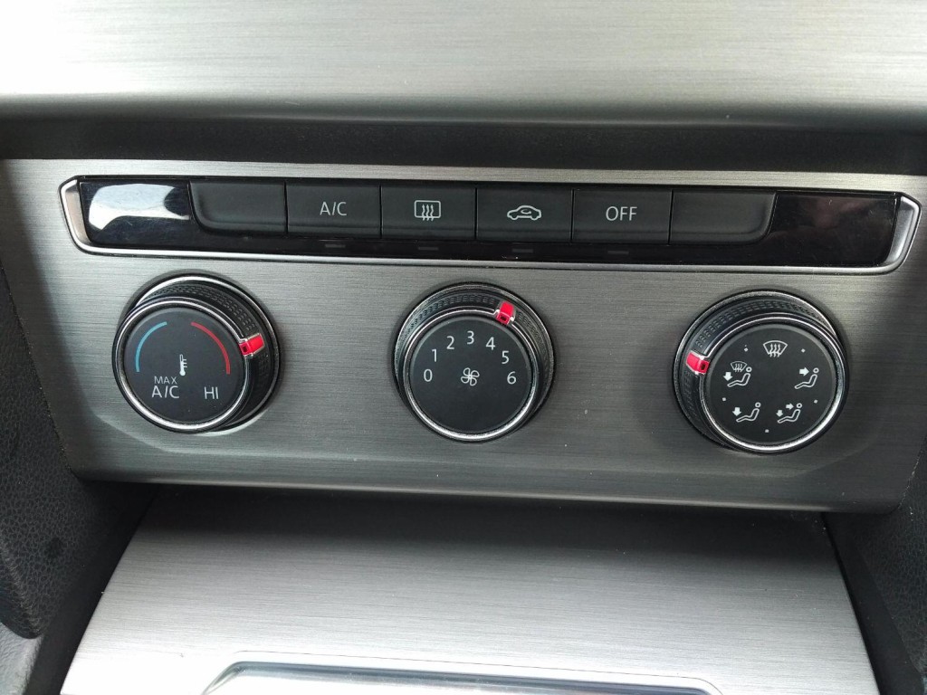 VOLKSWAGEN PASSAT 1.6 TDI BlueMotion Tech S 2016