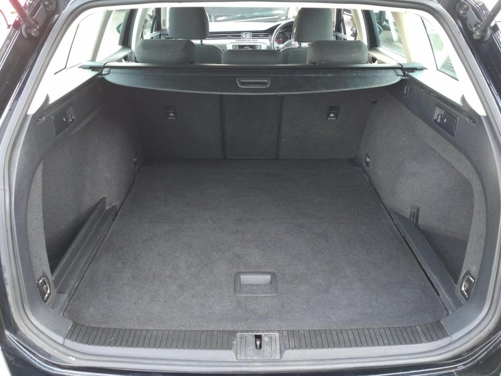 VOLKSWAGEN PASSAT 1.6 TDI BlueMotion Tech S 2016