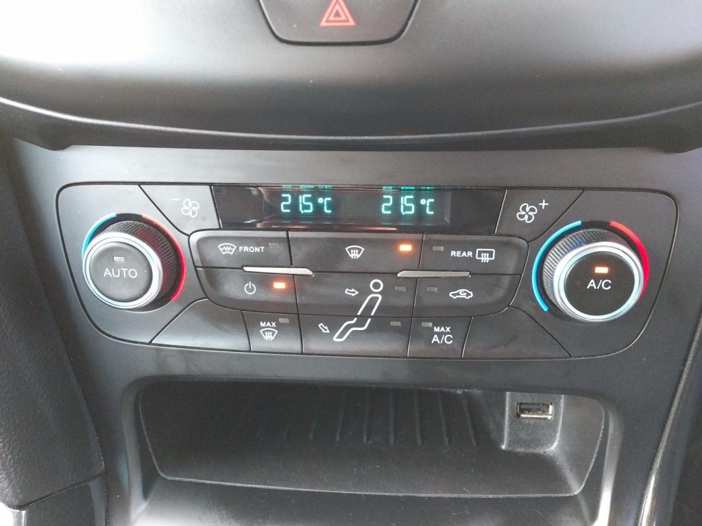 FORD FOCUS 1.5 TDCi Titanium 2016