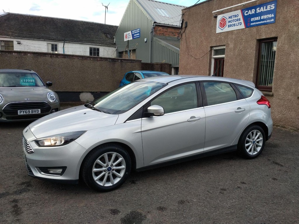 View FORD FOCUS 1.5 TDCi Titanium