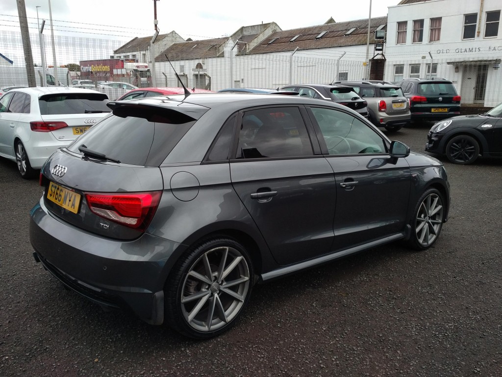 AUDI A1 1.6 TDI Black Edition 2016