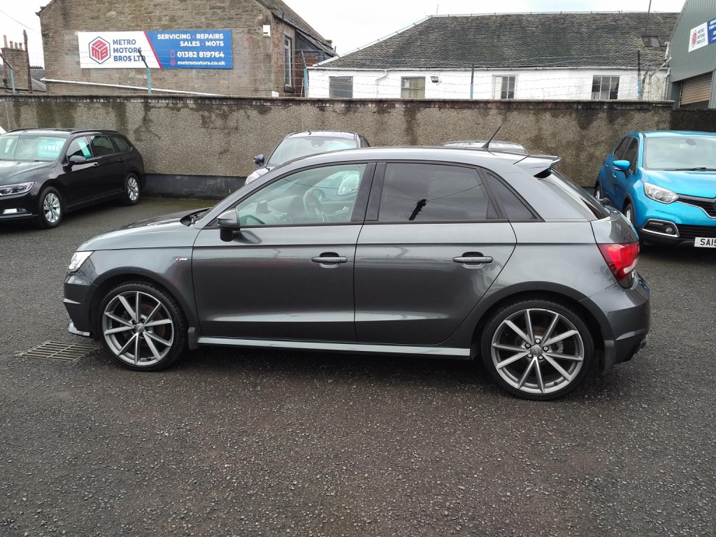 View AUDI A1 1.6 TDI Black Edition