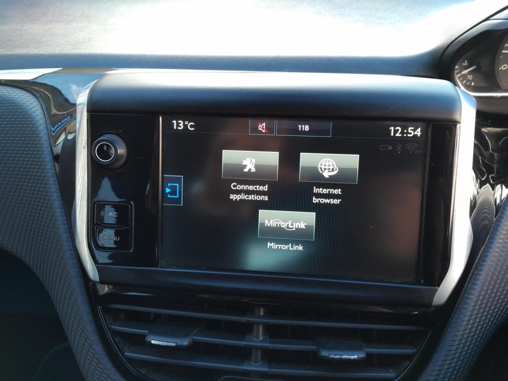 PEUGEOT 208 1.2 PureTech Allure 2015