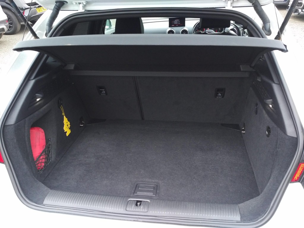 AUDI A3 1.4 TFSI S line 2014