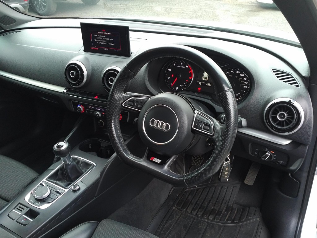 AUDI A3 1.4 TFSI S line 2014