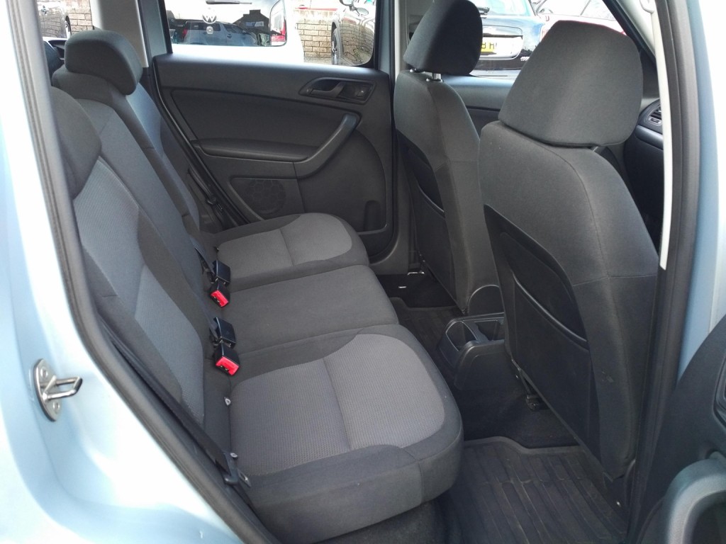 SKODA YETI 2.0 TDI S 2010