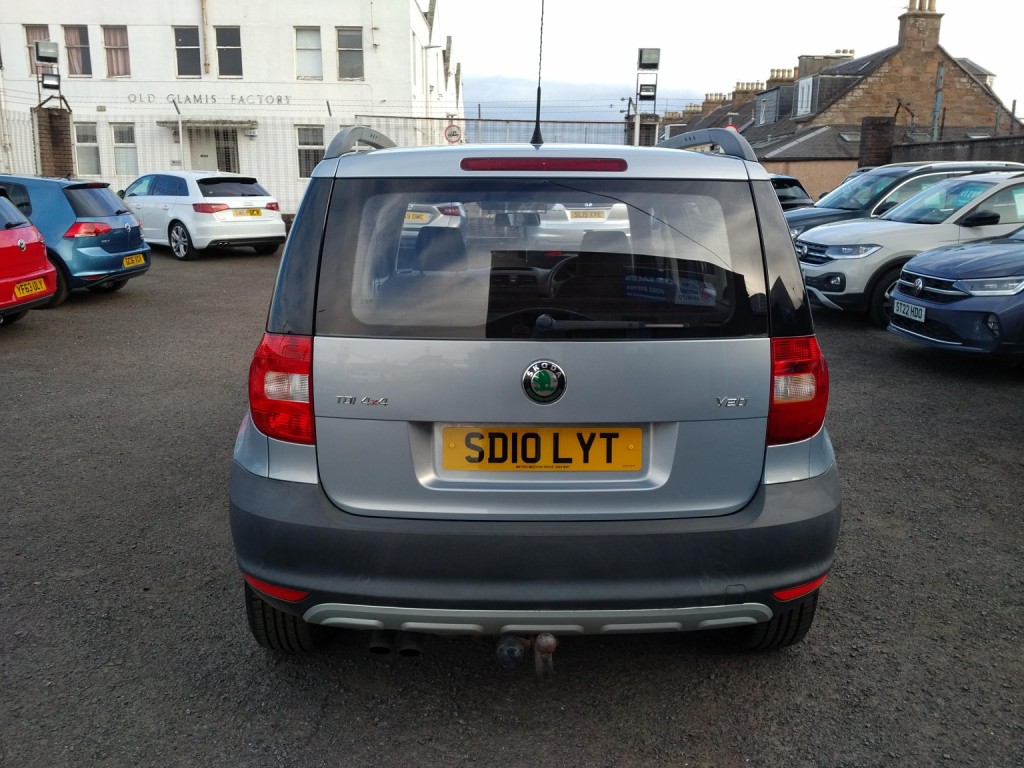 SKODA YETI 2.0 TDI S 2010