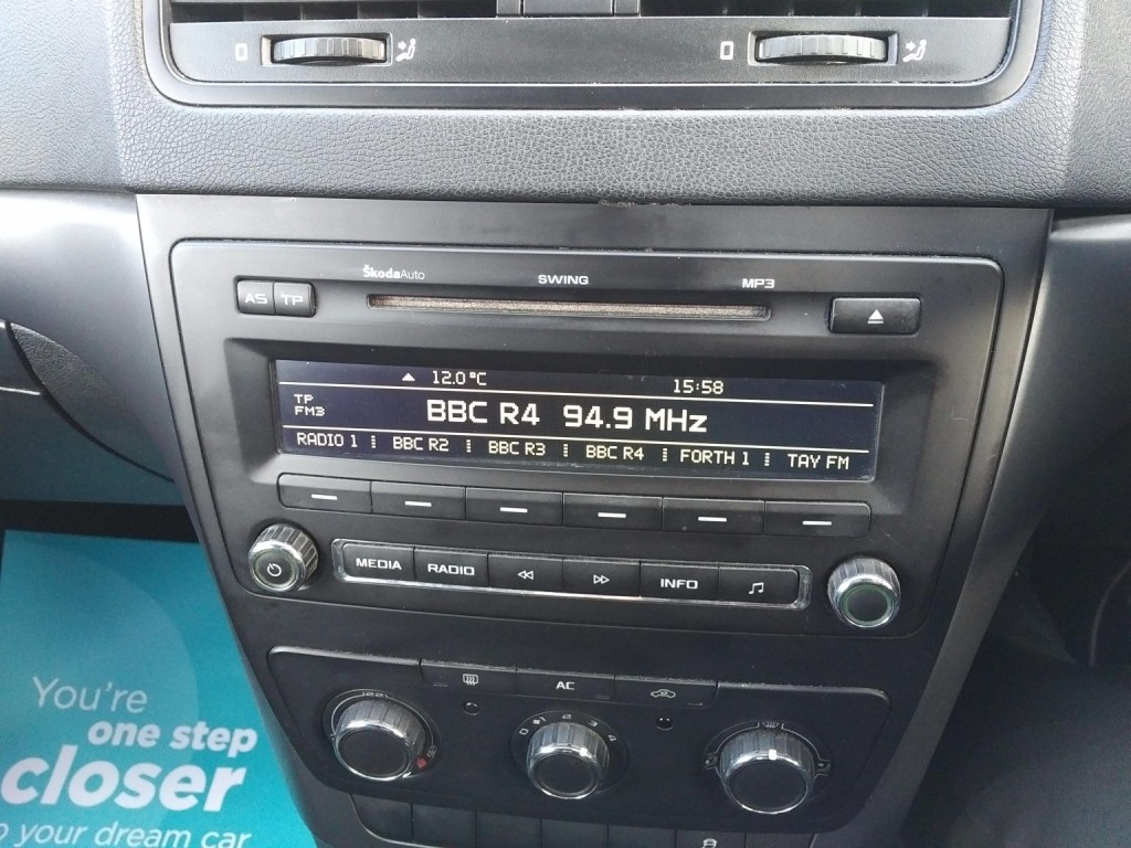 SKODA YETI 2.0 TDI S 2010