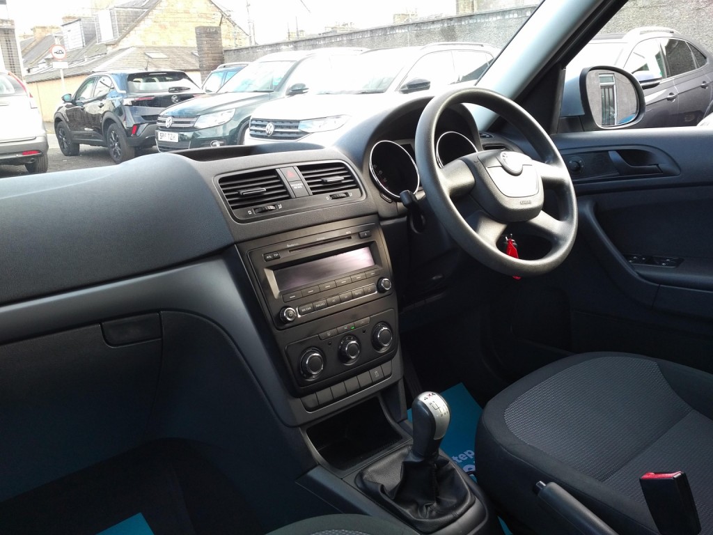 SKODA YETI 2.0 TDI S 2010