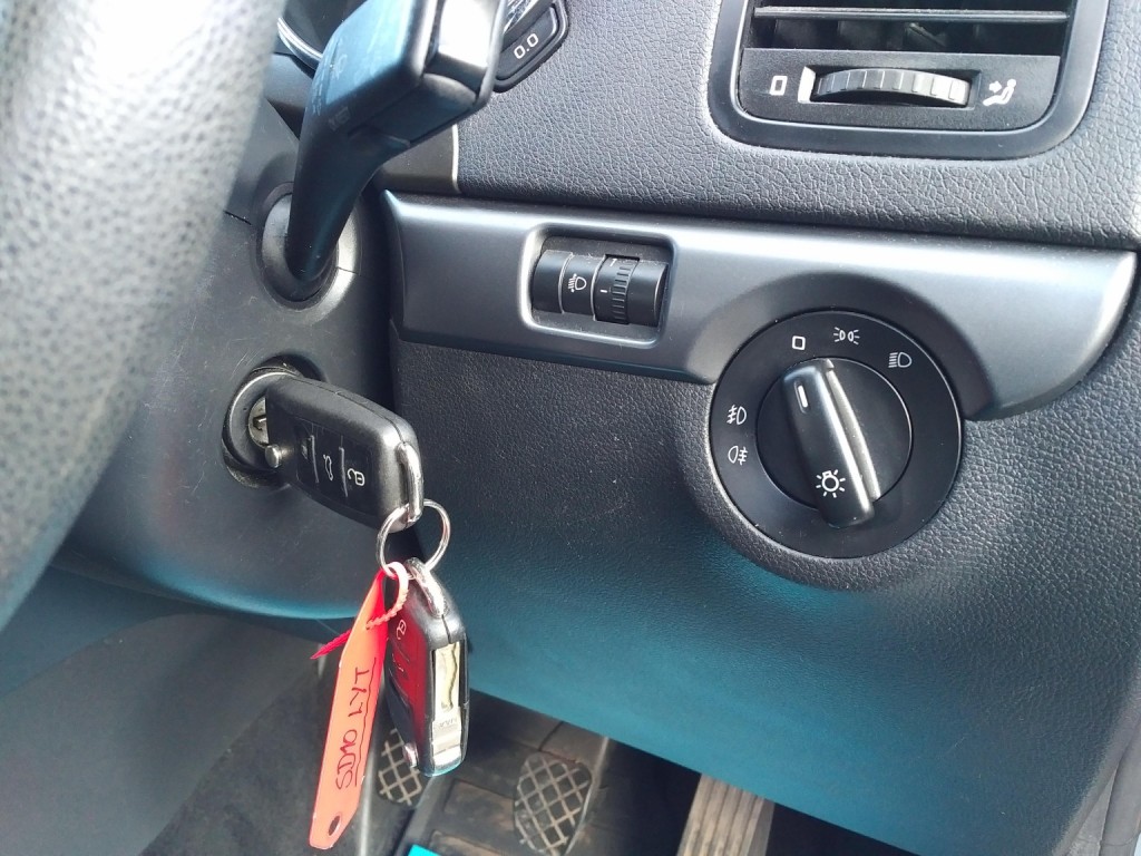 SKODA YETI 2.0 TDI S 2010