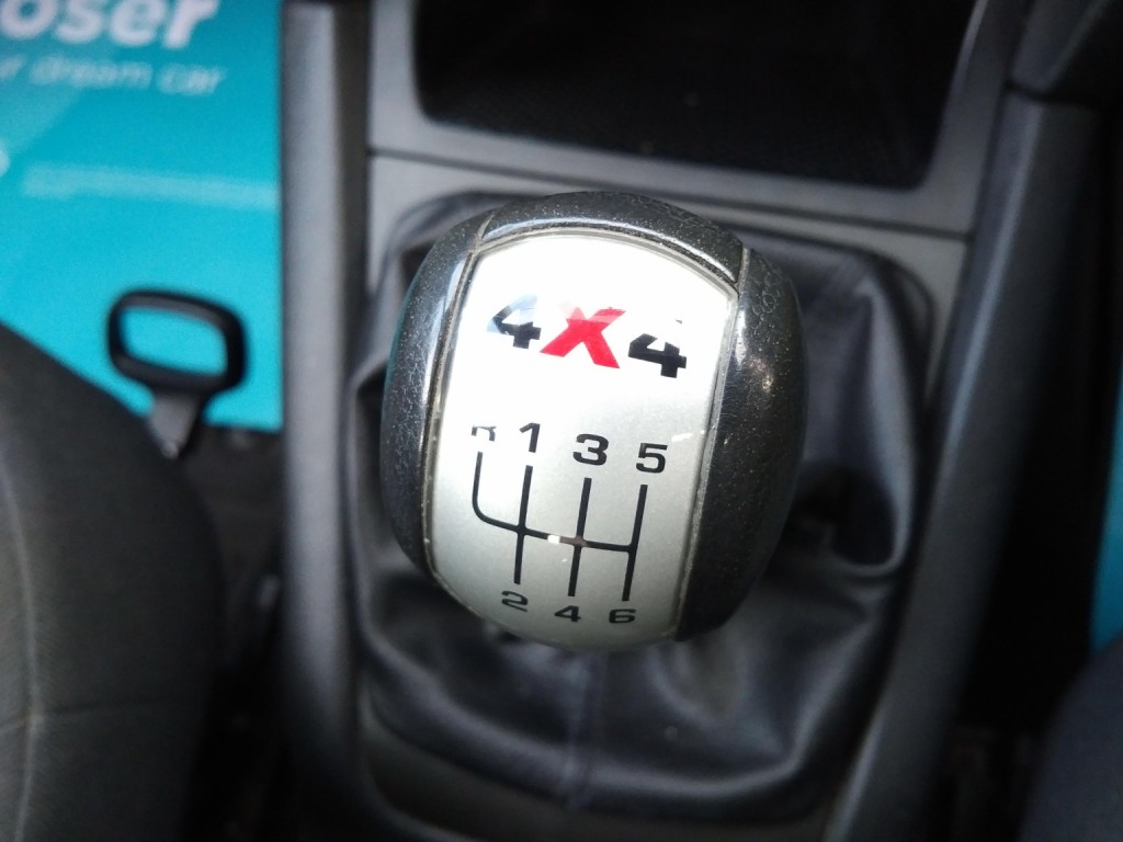 SKODA YETI 2.0 TDI S 2010