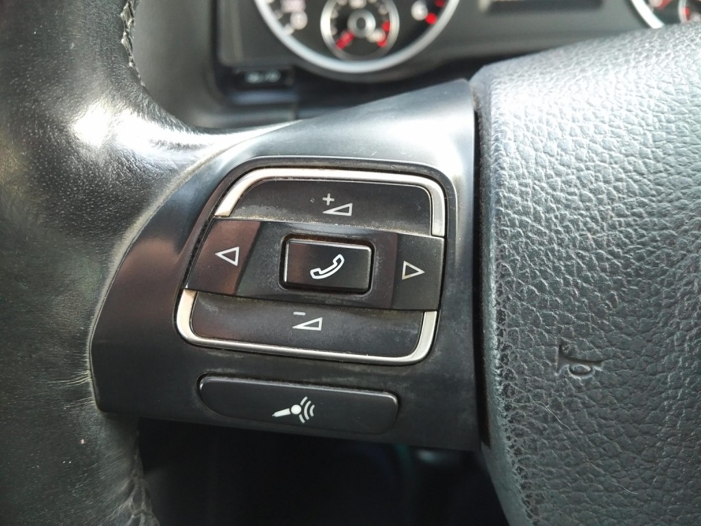 VOLKSWAGEN TIGUAN 2.0 TDI BlueMotion Tech Match 2015