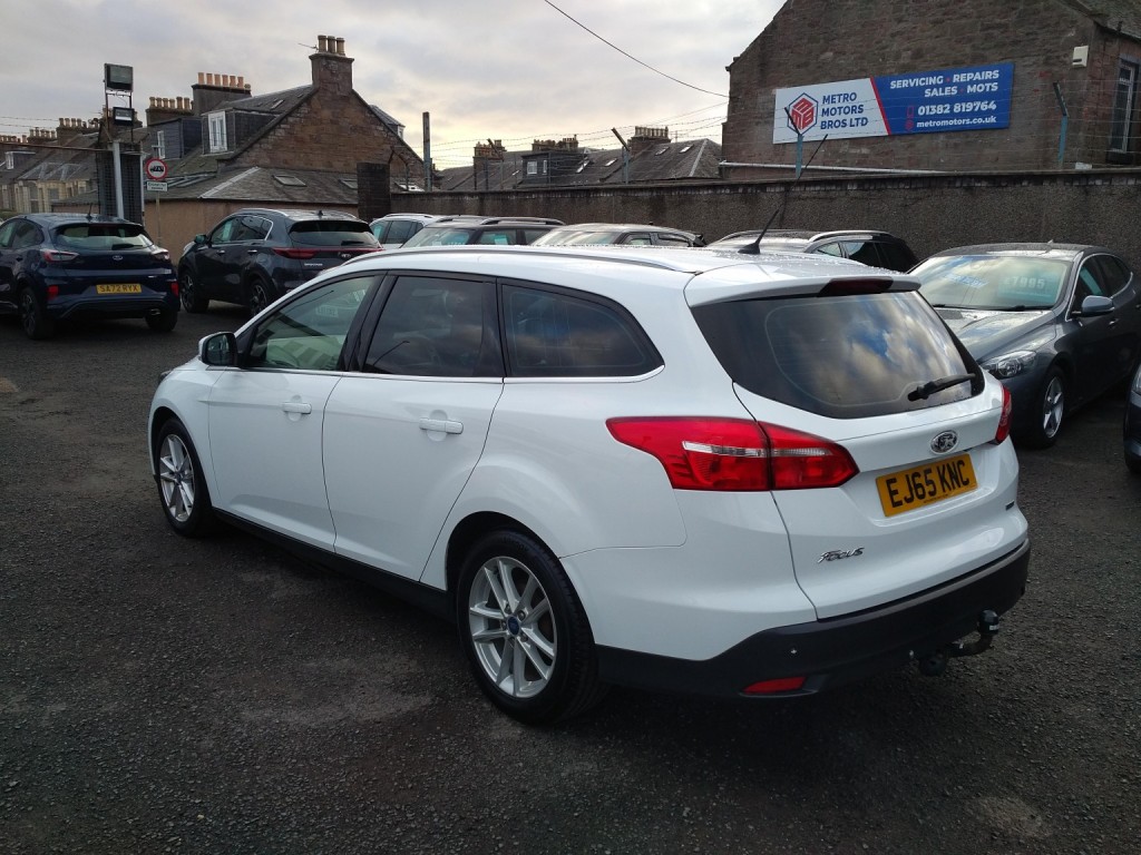 FORD FOCUS 1.0 T EcoBoost Zetec 2015